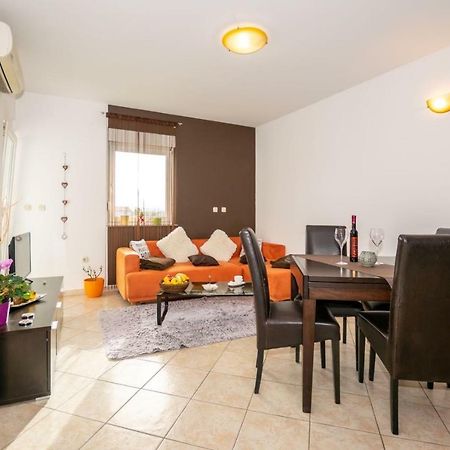 Apartment Keti Fažana Exteriör bild
