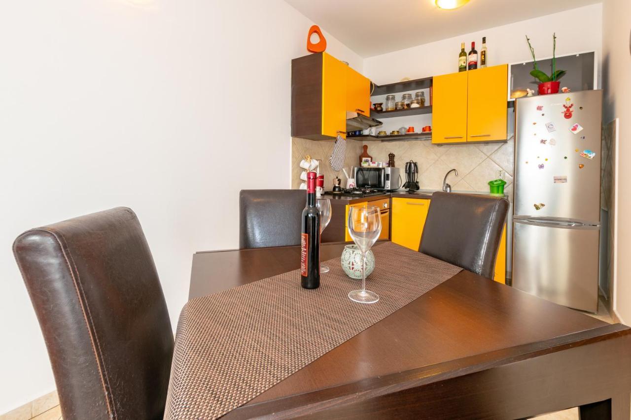 Apartment Keti Fažana Exteriör bild