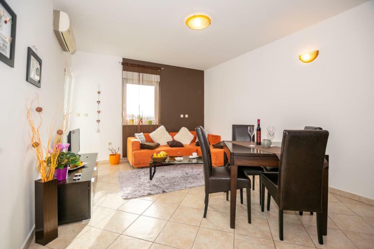 Apartment Keti Fažana Exteriör bild
